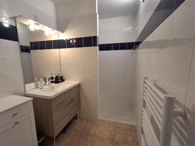 Single Storey Apartment with Use of Pool