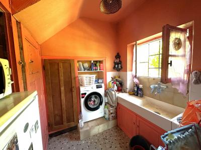 Detached Country House with Swimming Pool