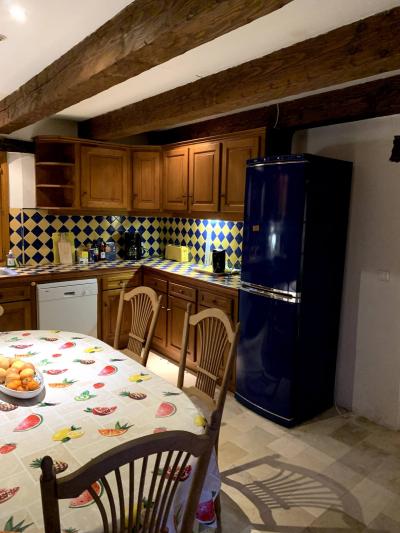 Superb Detached Country House with Swimming Pool