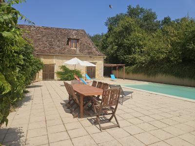 Superb Detached Country House with Swimming Pool