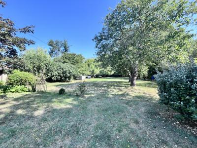 Detached House with Landscaped Garden