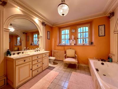 Beautiful Detached House with Swimming Pool