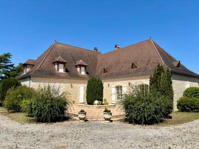 Beautiful Detached House with Swimming Pool