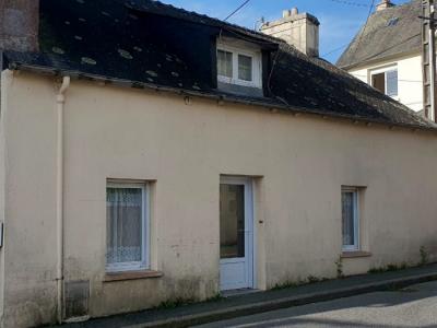 Renovated Cottage with Courtyard, Ideal Holiday Home