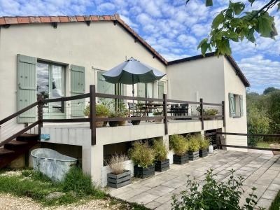 Detached Villa with Pool and Open Views