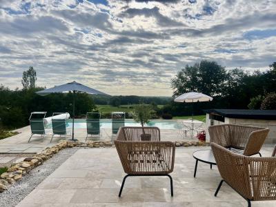 Detached Villa with Pool and Open Views