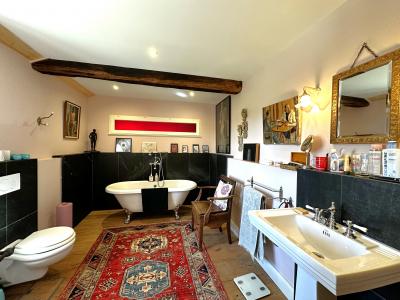 Detached Country House with Guest Cottage and Pool