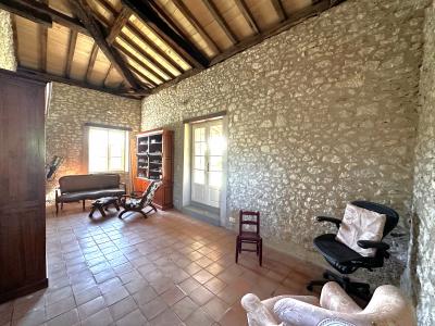 Detached Country House with Guest Cottage and Pool