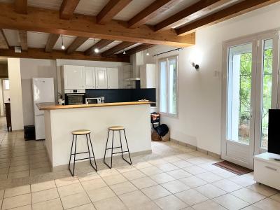 Detached House with Garden Close to the River