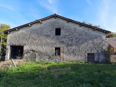 Detached Country House with Outbuilding