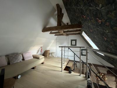 Recently Renovated Detached Country House with Pool