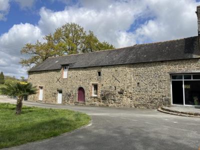 Detached Country House with Outbuilding