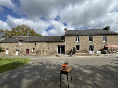 Detached Country House with Outbuilding