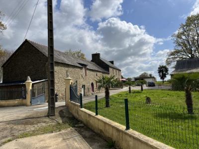 Detached Country House with Outbuilding