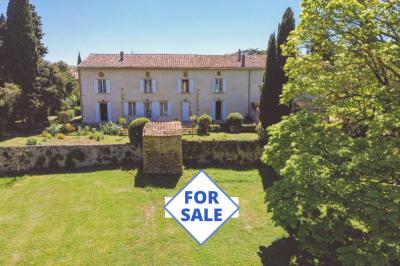 Main Property, Guest Gite, Pool in Stunning Grounds