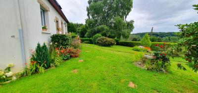 Detached House with Landscaped Garden