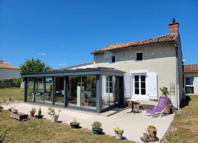 Pretty Town House With Garden