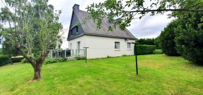 Detached House with Landscaped Garden