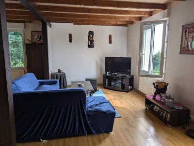 Detached House with Large Landscaped Garden