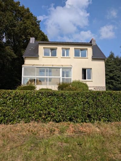 Detached House with Large Landscaped Garden