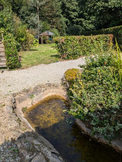 Detached House with Large Landscaped Garden