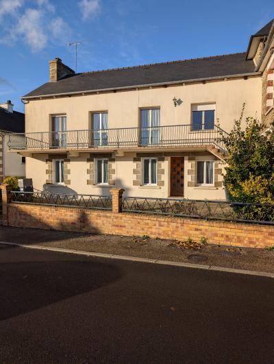 Traditional House with Garden