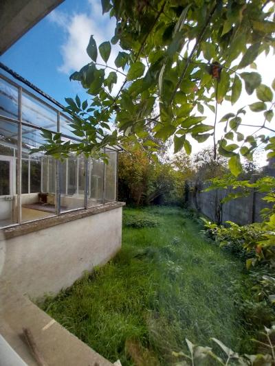Manor House Style Town House with Garden