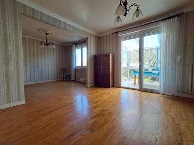 Detached House with Garden