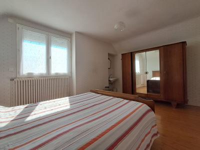 Detached House with Garden