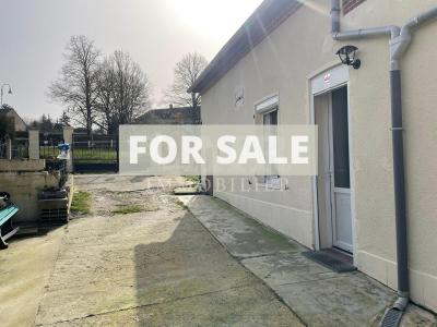 Detached House with Garden in Lovely Village
