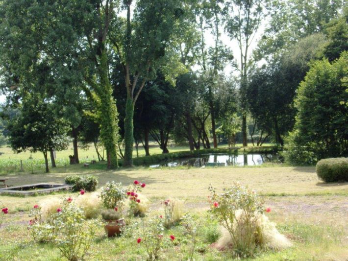 Main House with Guest Gite and Lake