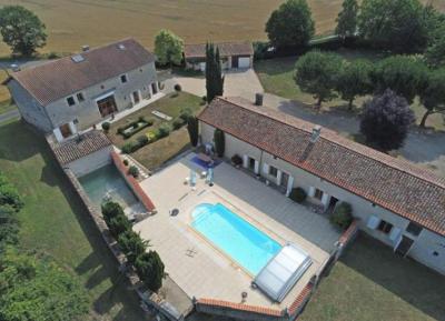 Magnificent Country Property With Pool And Guest Gite Potential