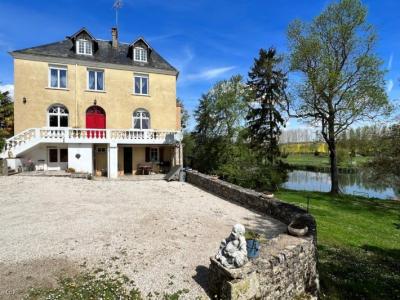 Beautiful Detached House On The Edge Of The River Charente