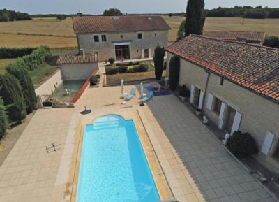 Magnificent Country Property With Pool And Guest Gite Potential