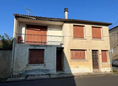 House To Renovate With Garage and Courtyard