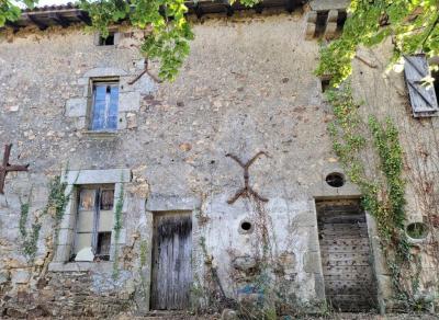 Former Manor House and Cottages To Renovate