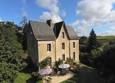 Renovated Manor House And Renovated Barn With Swimming Pool