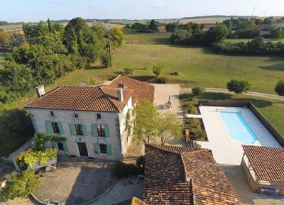 Beautiful House With Land And Swimming Pool