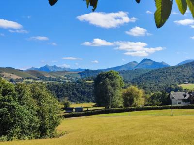 Country Home With Magnificent Views To The Pyrenees Mountains With Garden And Pool