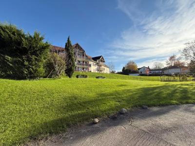 Family House With Pool, Garden And Outbuilding