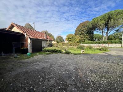 Detached Country House with Outbuilding