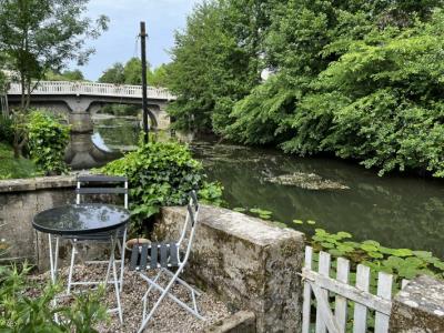Riverside Town House, Perfect Holiday Home or Rental