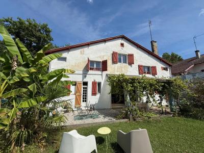 Beautiful House With Charming Garden