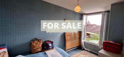 Town House with Neat Garden