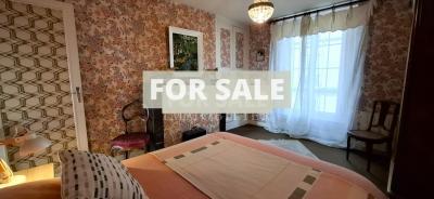 Town House with Neat Garden