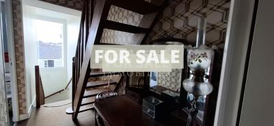 Town House with Neat Garden