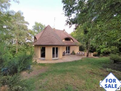 Beautiful Detached House in Quiet Location