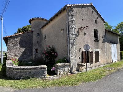 Historic Country House With Swimming Pool