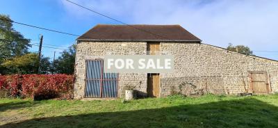Detached Country House with Outbuilding