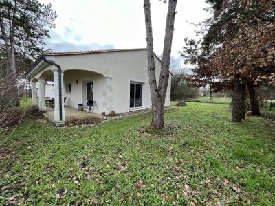 Detached Single Storey House with Mature Garden